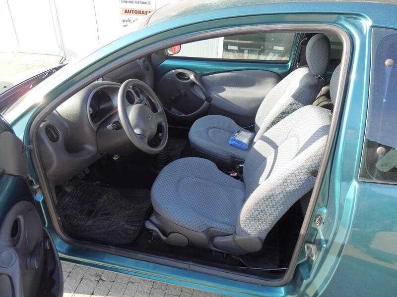 2001 Ford Ka - 6