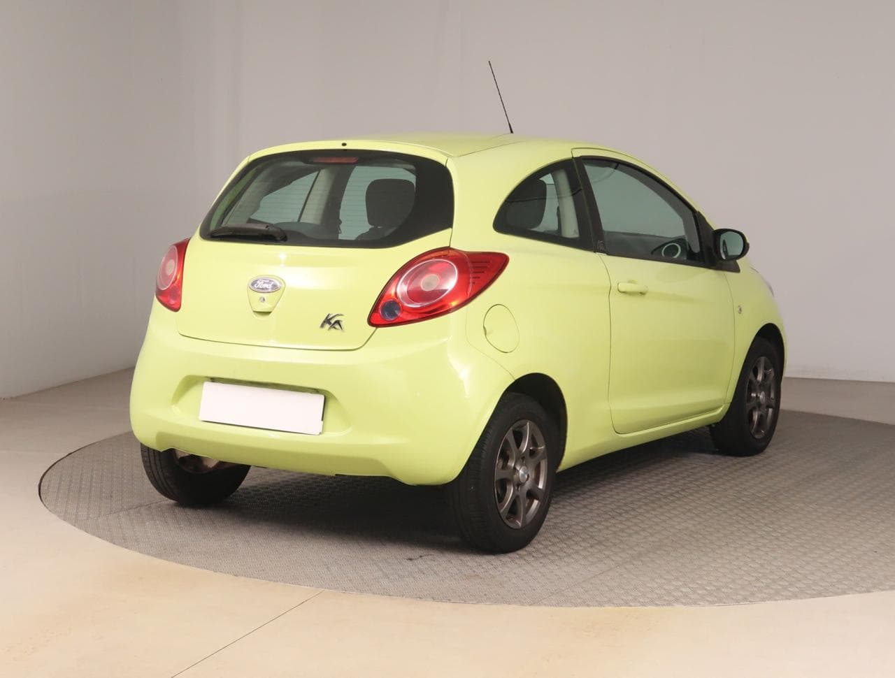 2011 Ford KA - 7
