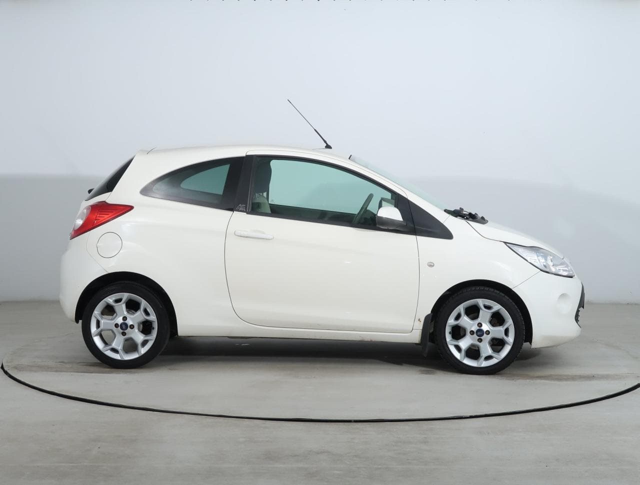 2009 Ford KA - 8