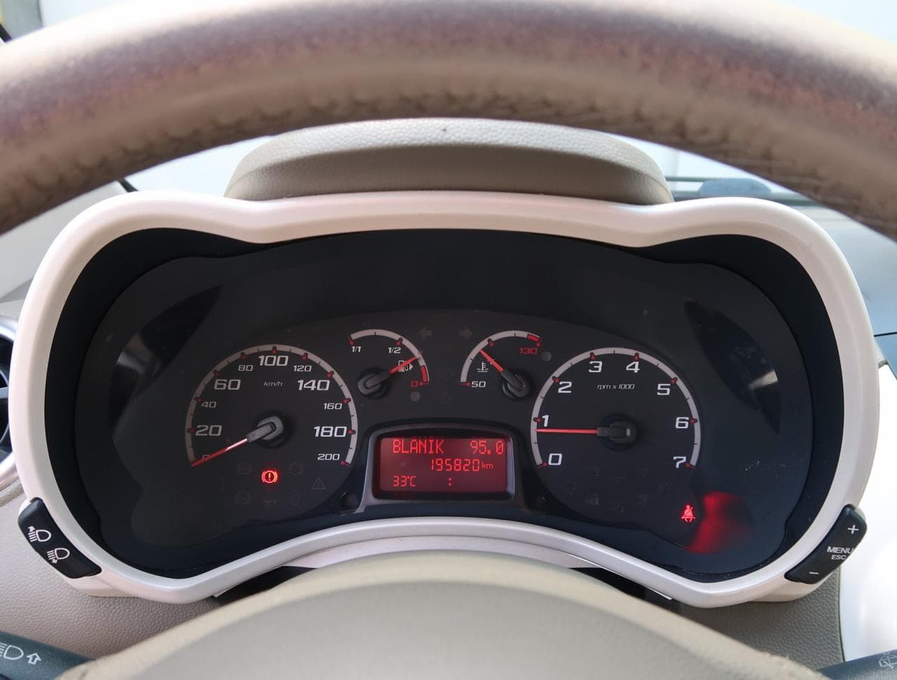2009 Ford KA - 17