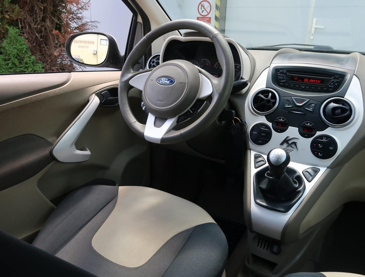 2009 Ford KA - 9