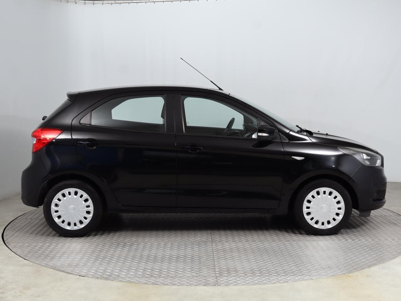 2017 Ford KA+ - 8