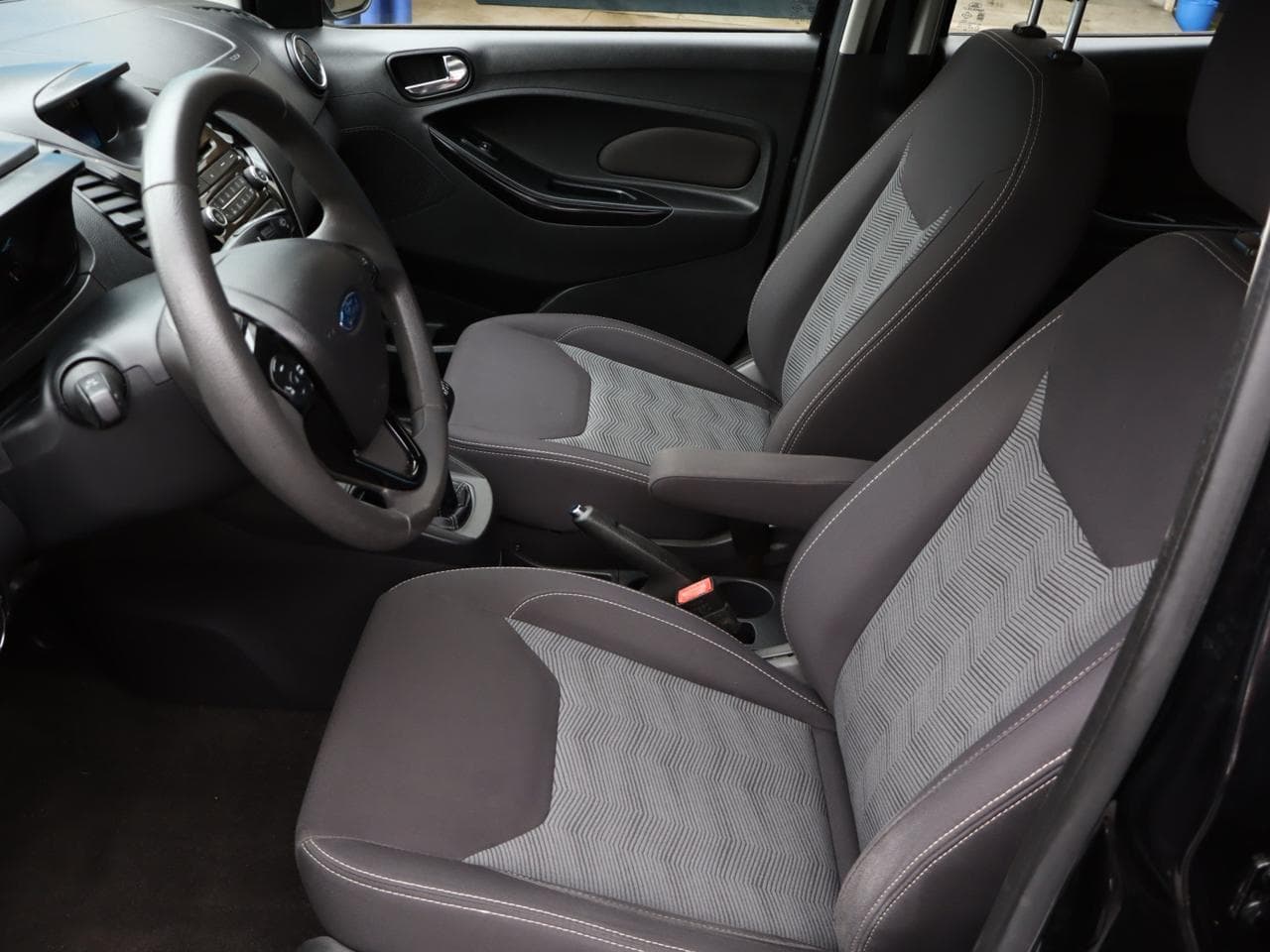 2017 Ford KA+ - 14