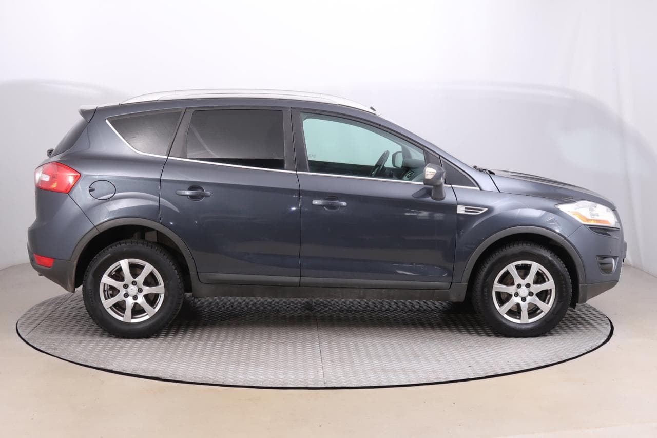 2010 Ford Kuga - 8