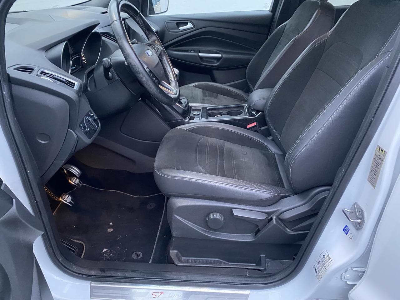 2017 Ford Kuga - 9