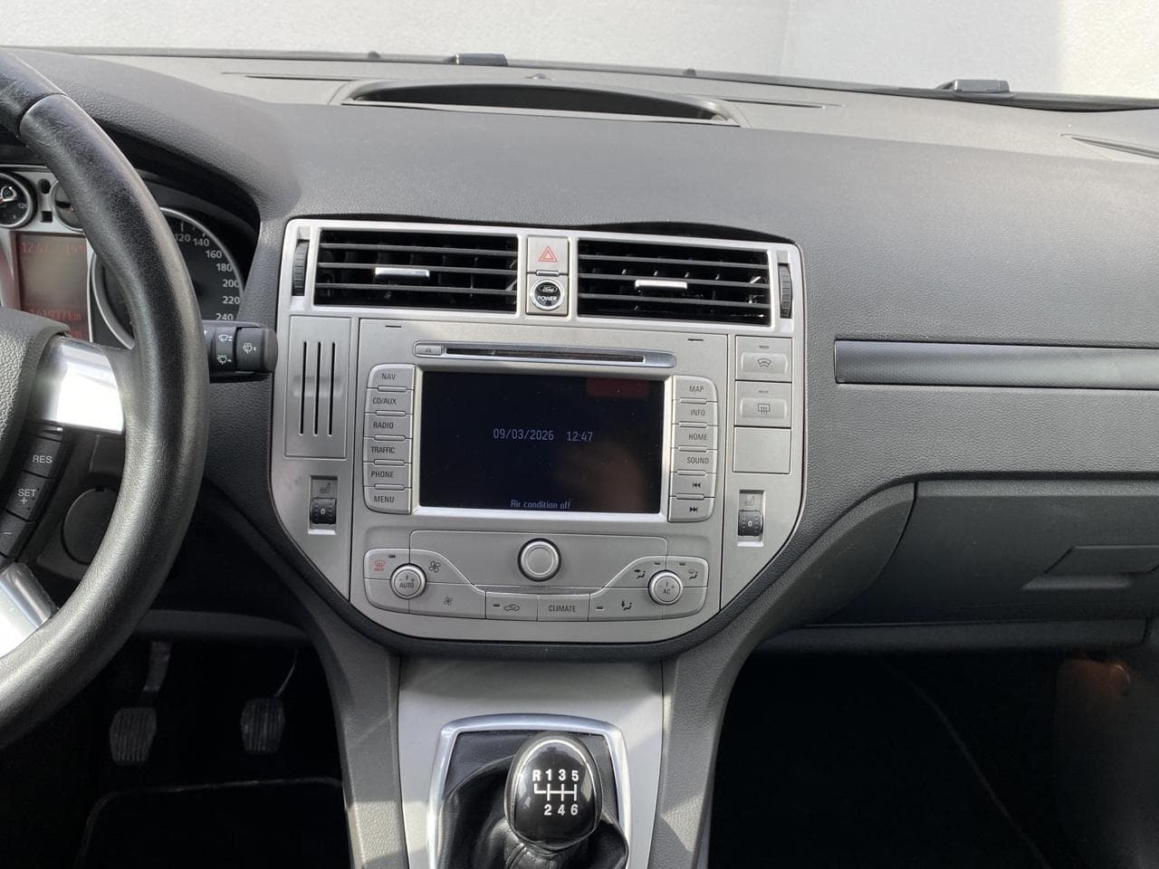 2012 Ford KUGA - 12