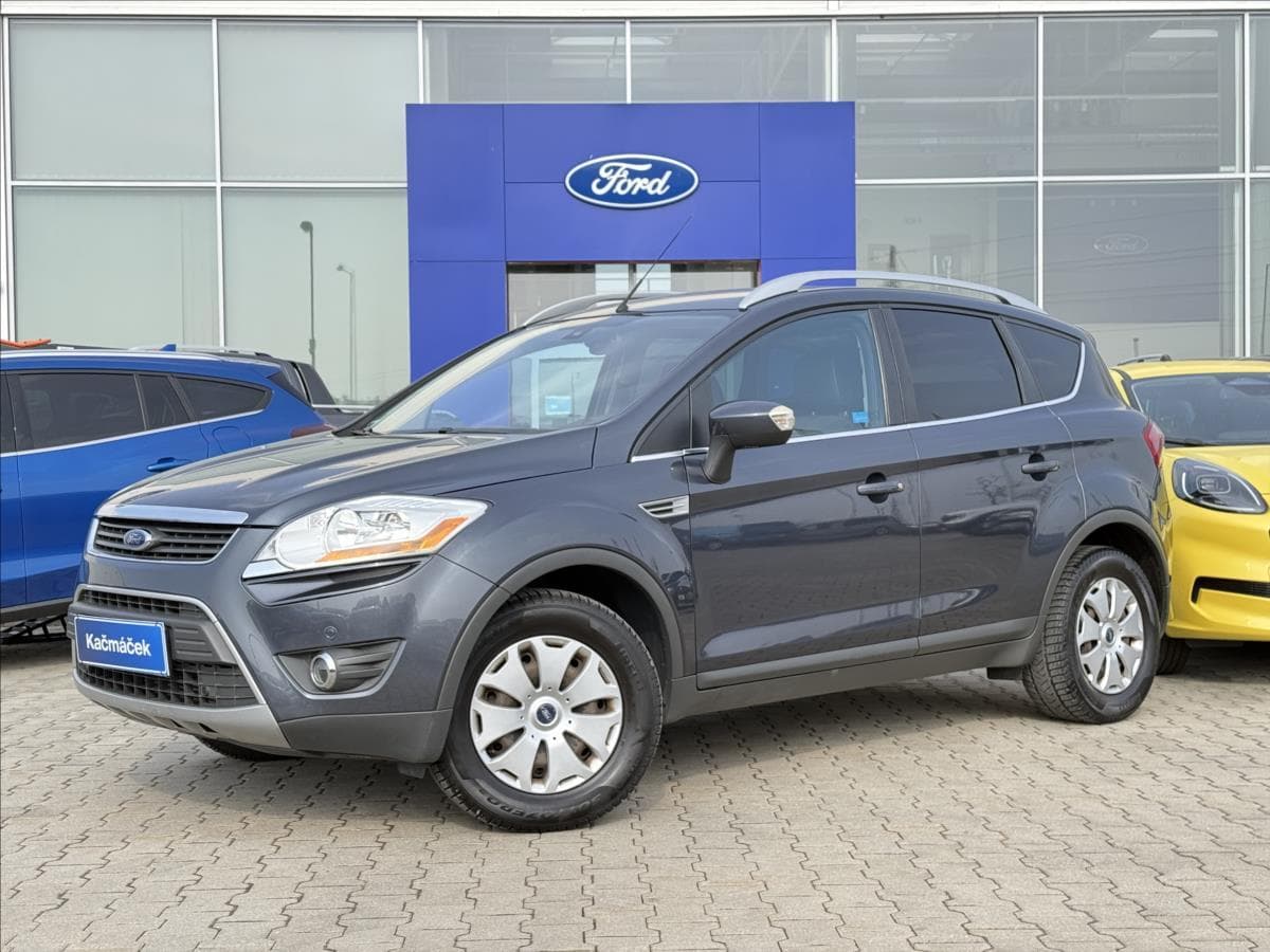 Ford Kuga 2,0 TDCi 100kW Titanium SUV