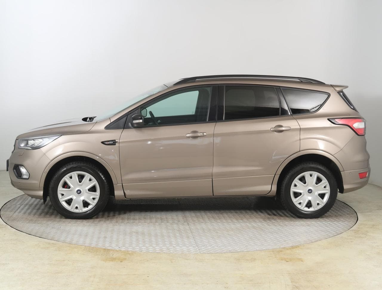 2019 Ford KUGA - 4