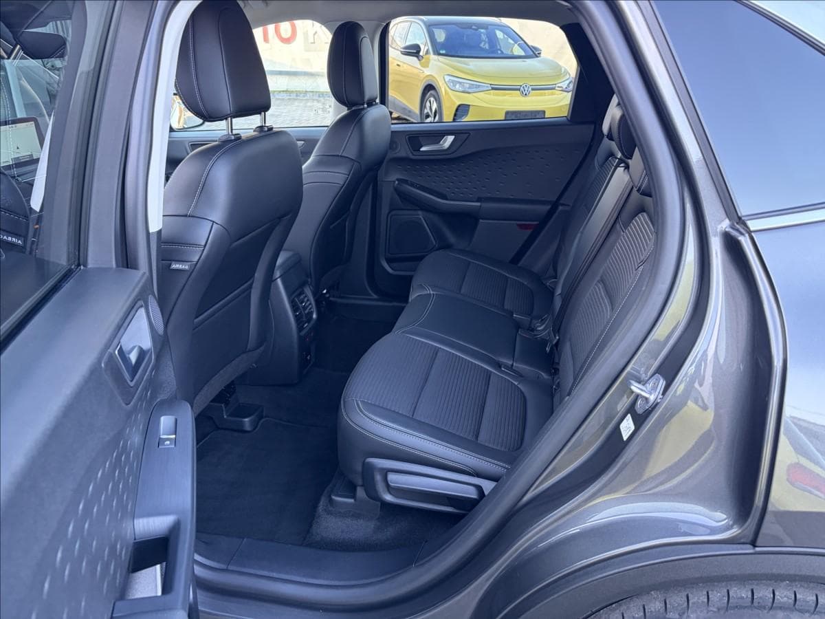 2020 Ford KUGA - 16