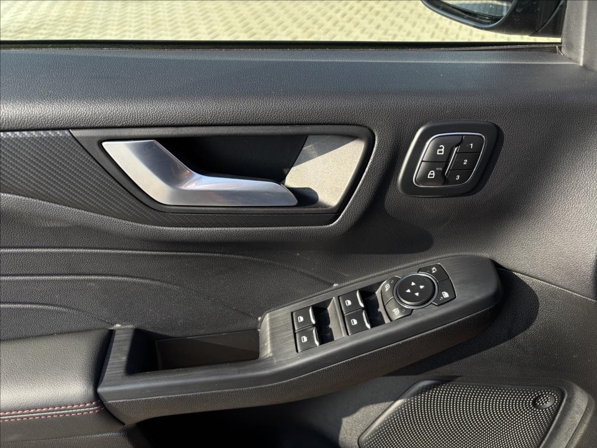 2024 Ford KUGA - 19