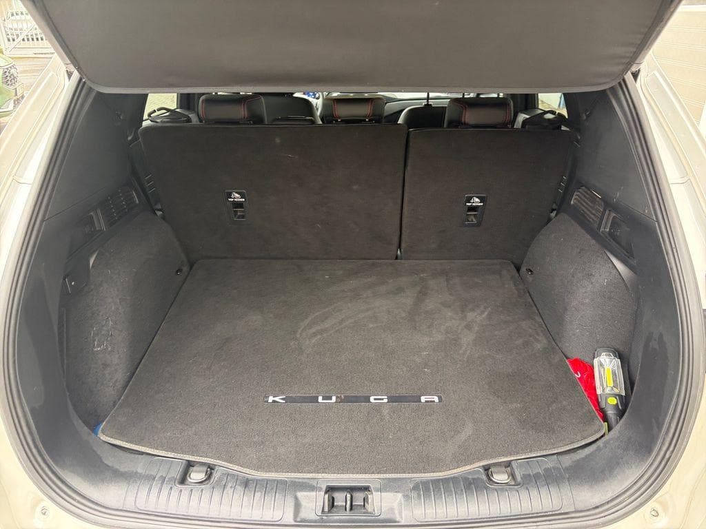 2021 Ford Kuga - 23