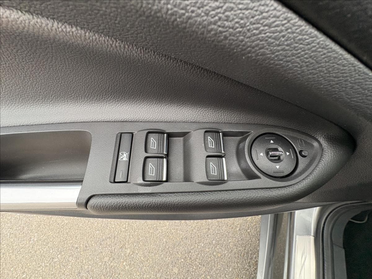Ford KUGA - 5