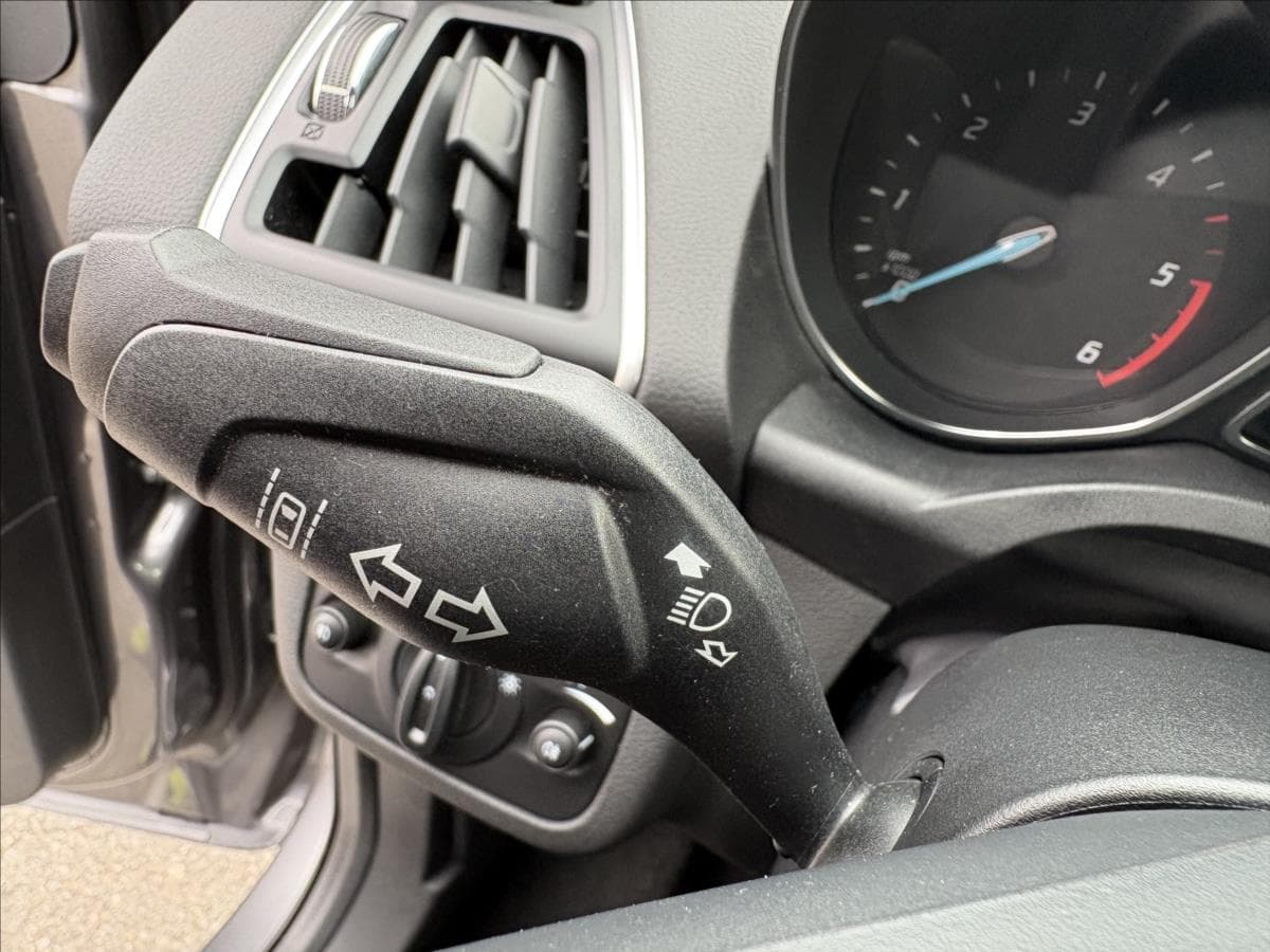 Ford KUGA - 9