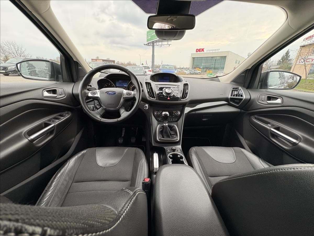 Ford KUGA - 10