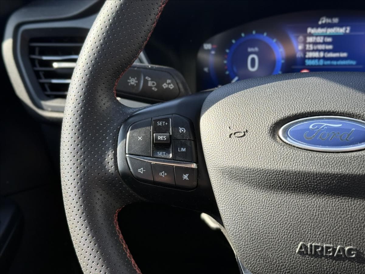 2024 Ford KUGA - 19