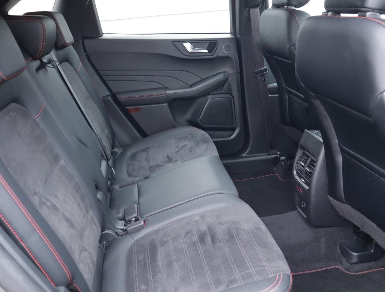 2023 Ford KUGA - 13