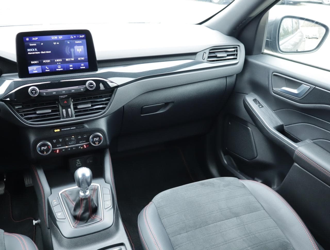2023 Ford KUGA - 11