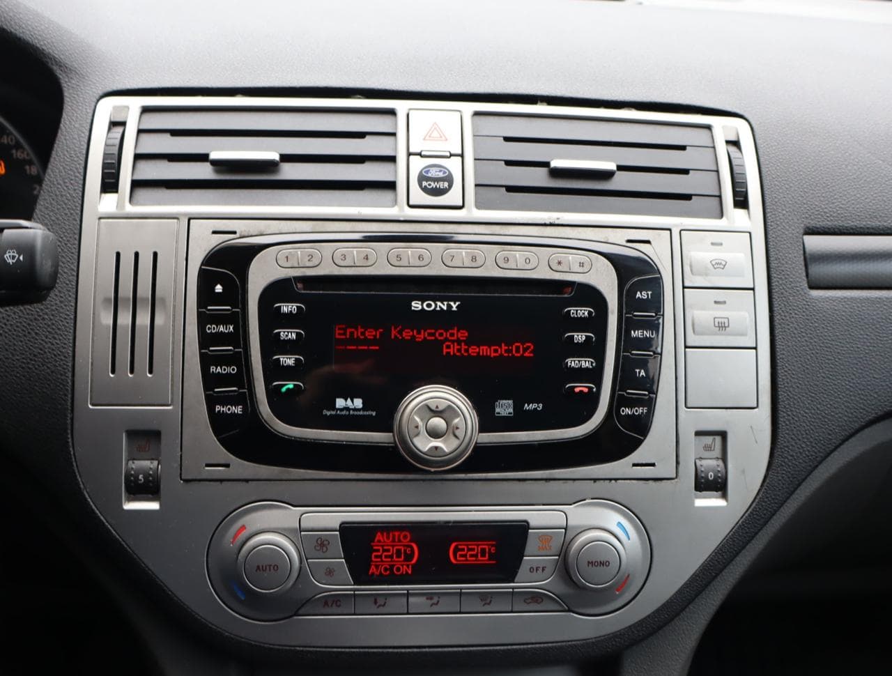 2009 Ford KUGA - 28