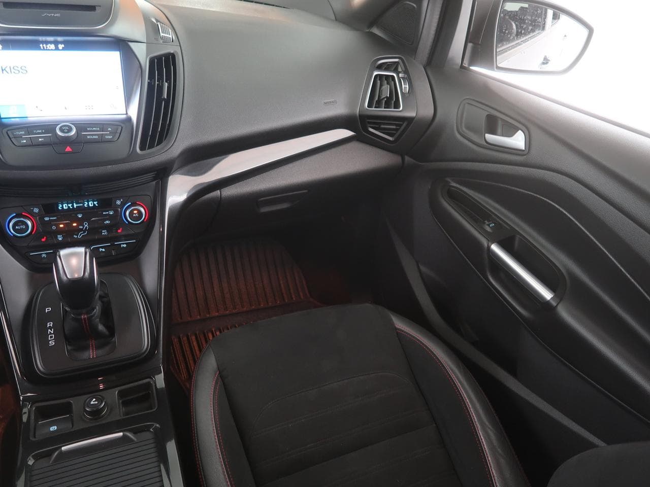 2018 Ford KUGA - 19