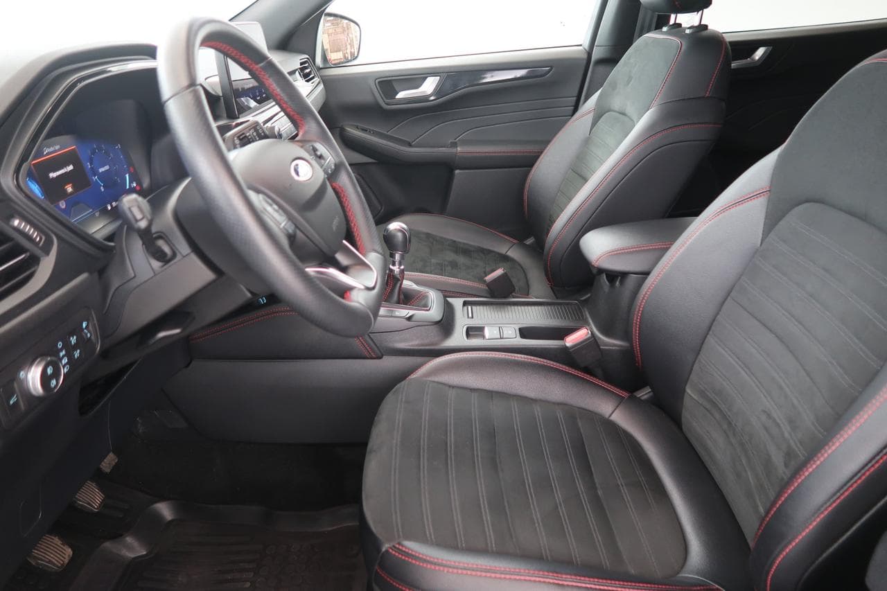 2021 Ford KUGA - 26