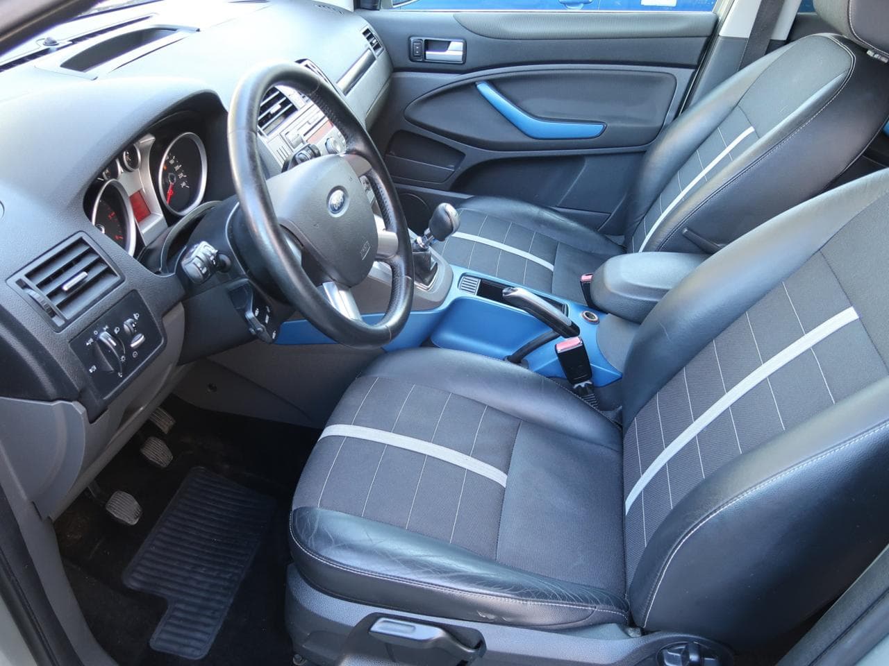 2008 Ford KUGA - 25