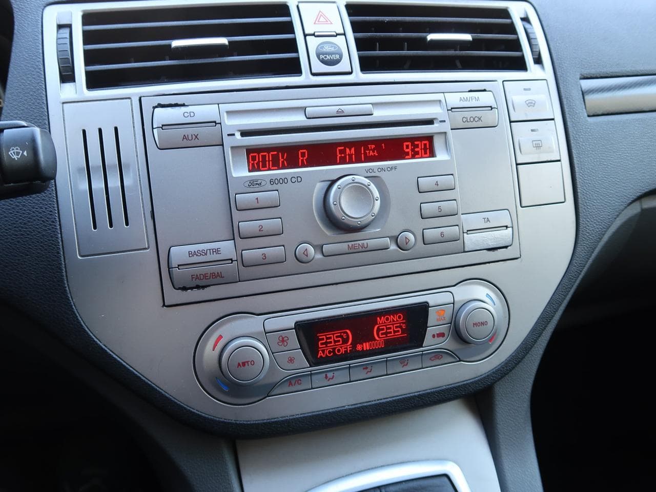 2008 Ford KUGA - 29