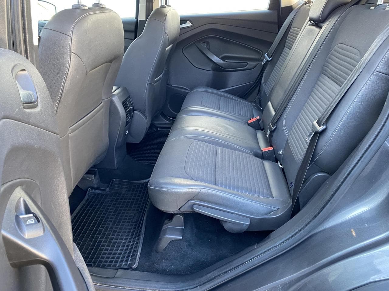 2019 Ford KUGA - 16
