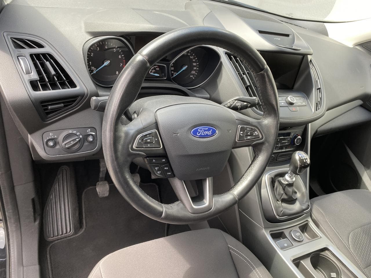 2017 Ford KUGA - 12