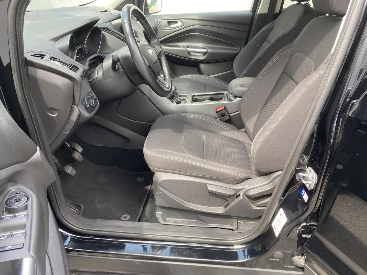 2017 Ford KUGA - 9