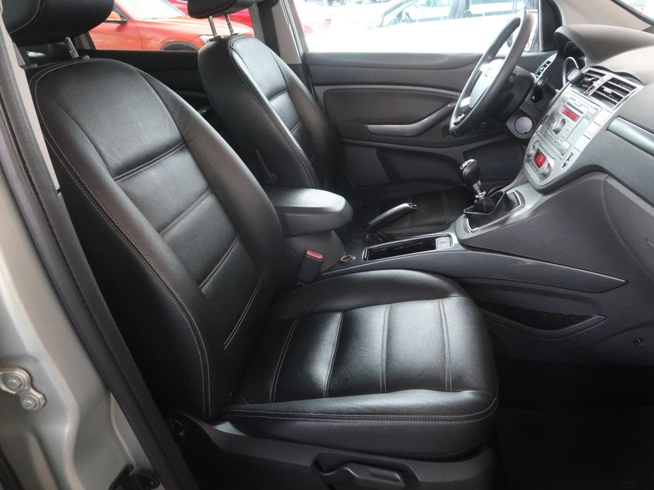 2009 Ford KUGA - 12