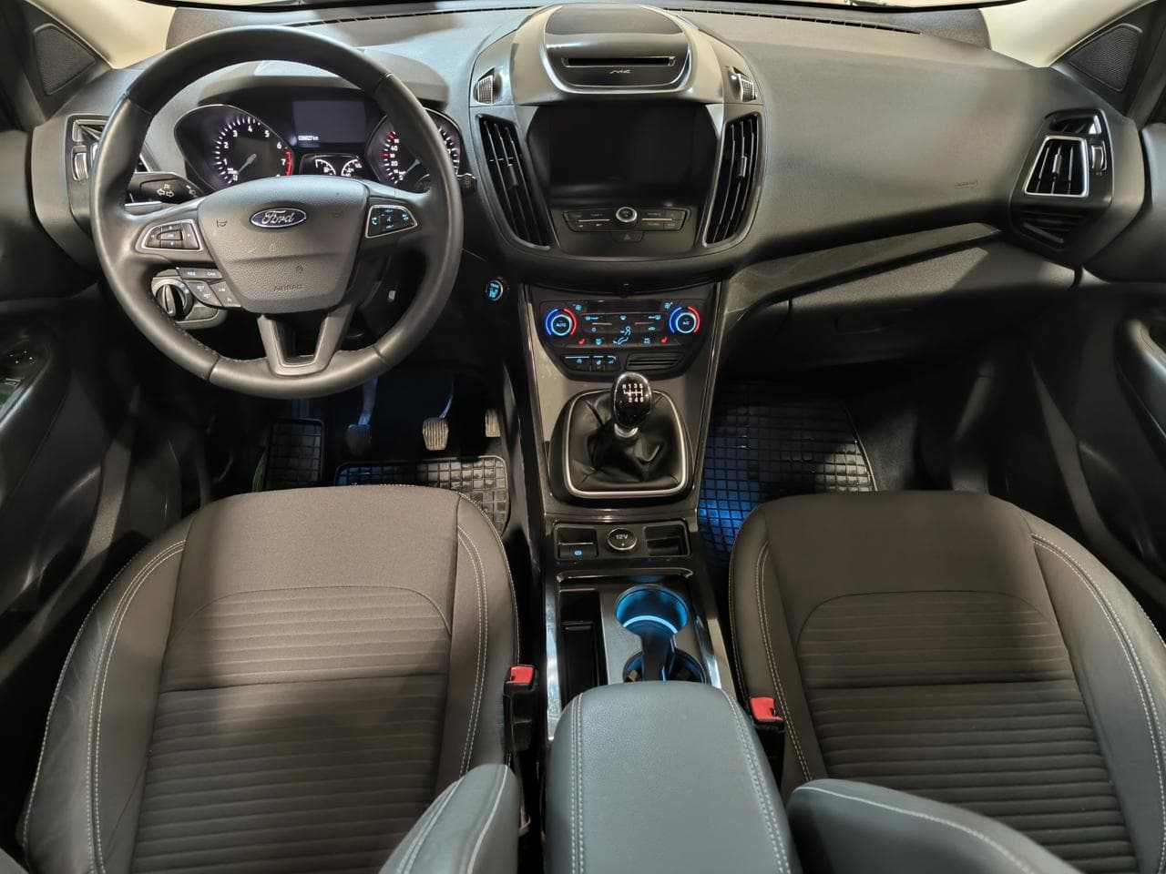 2019 Ford KUGA - 8