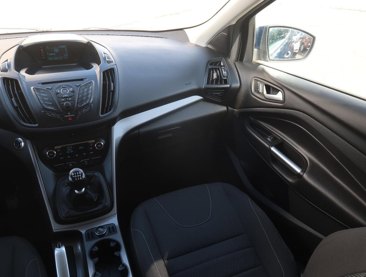2015 Ford KUGA - 11