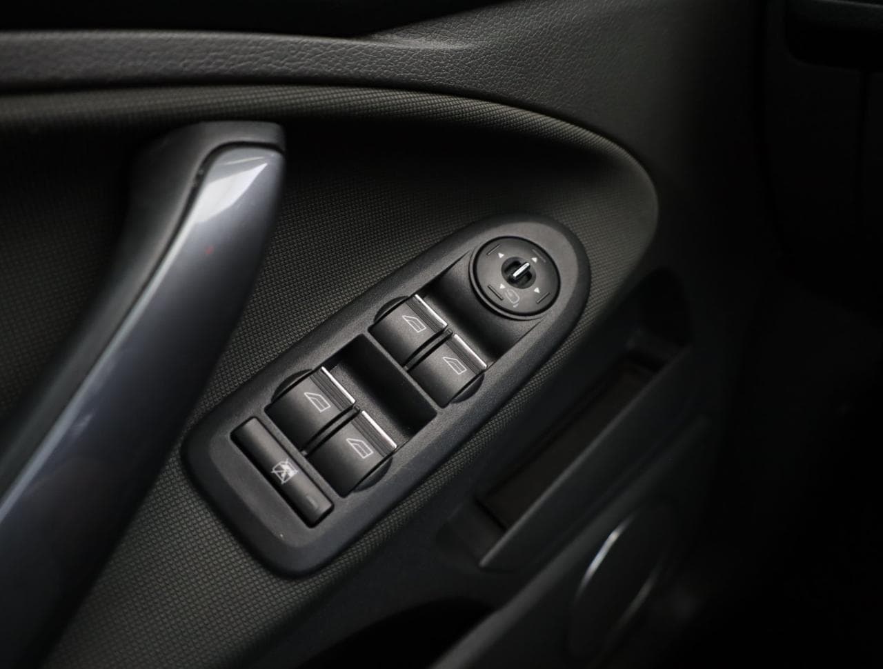 2009 Ford KUGA - 27