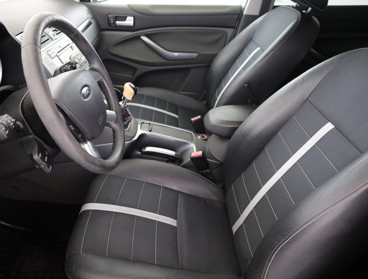 2011 Ford KUGA - 29