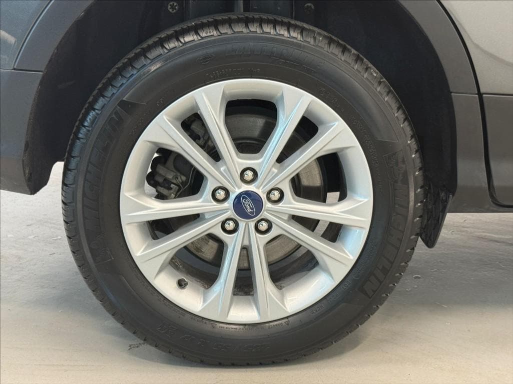 2019 Ford KUGA - 17