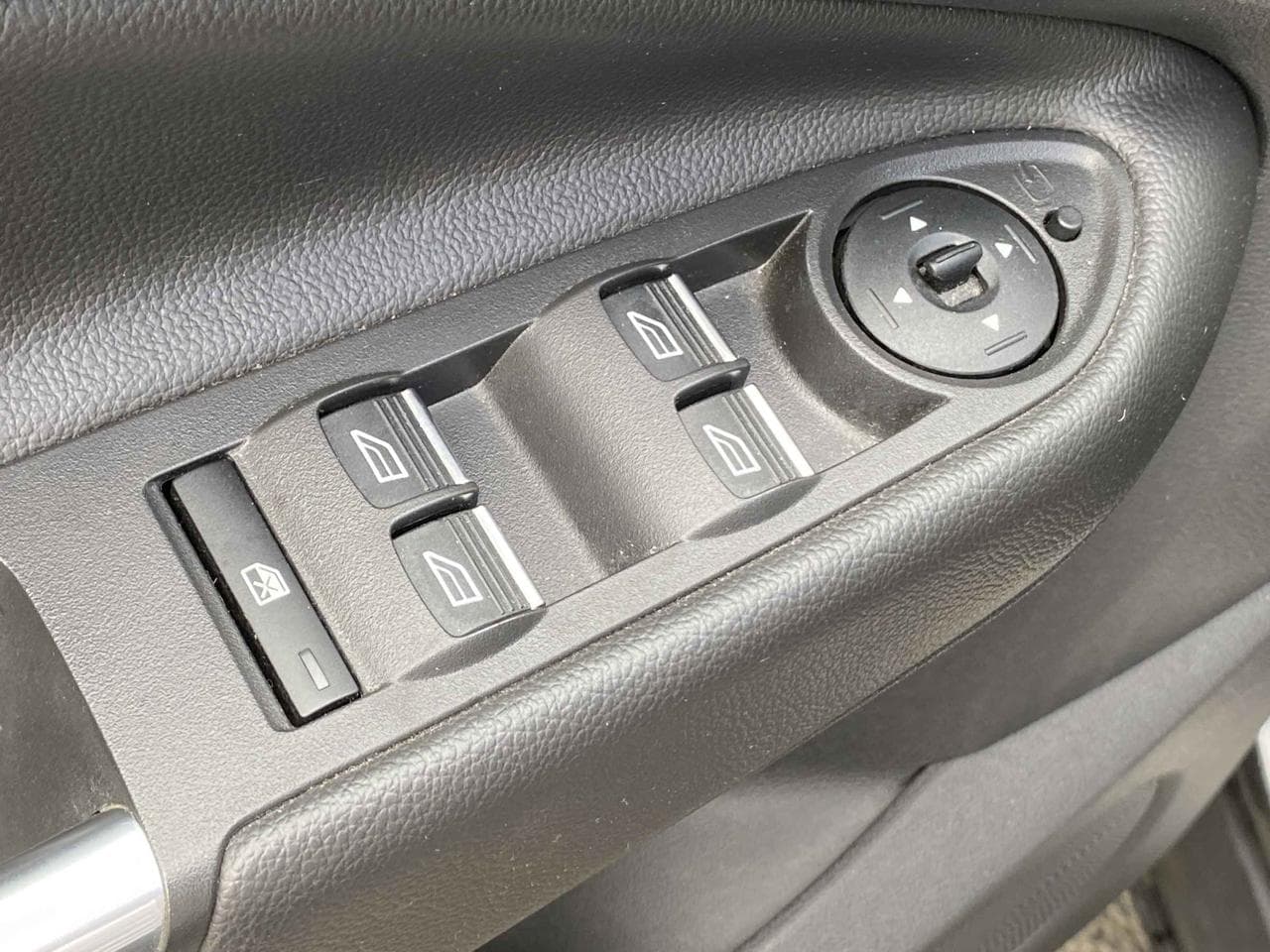 2017 Ford KUGA - 11