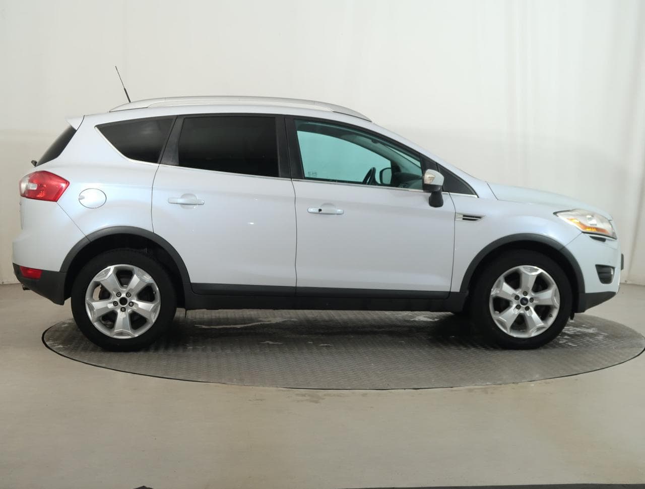 2009 Ford KUGA - 8