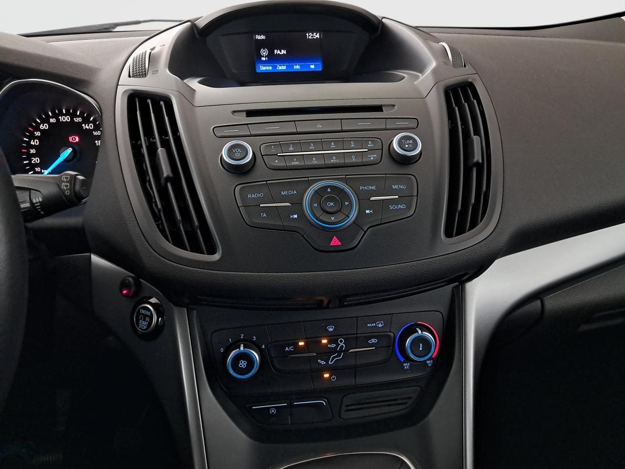 2019 Ford KUGA - 36