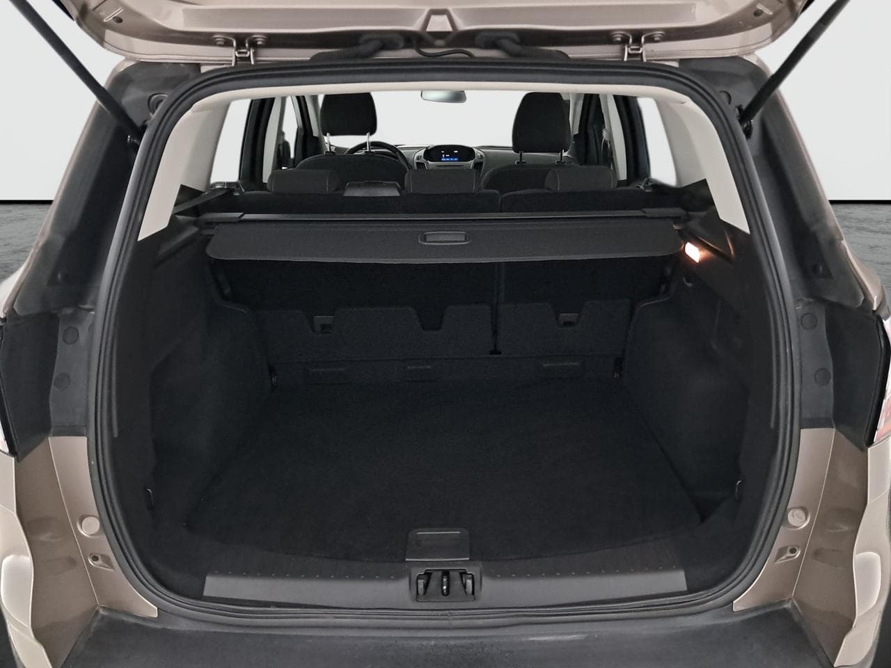 2019 Ford KUGA - 38