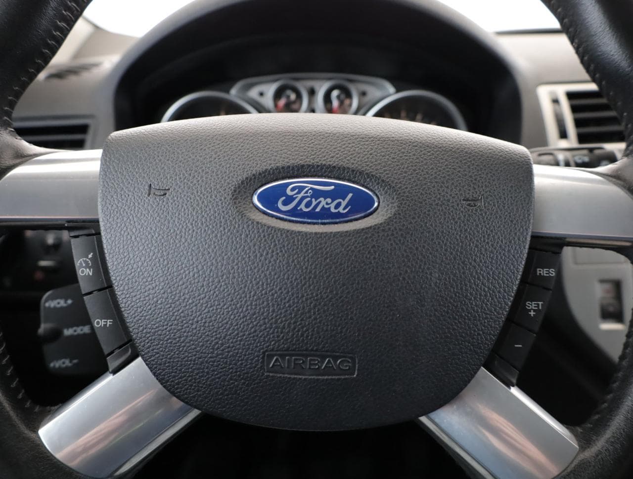 2009 Ford KUGA - 14