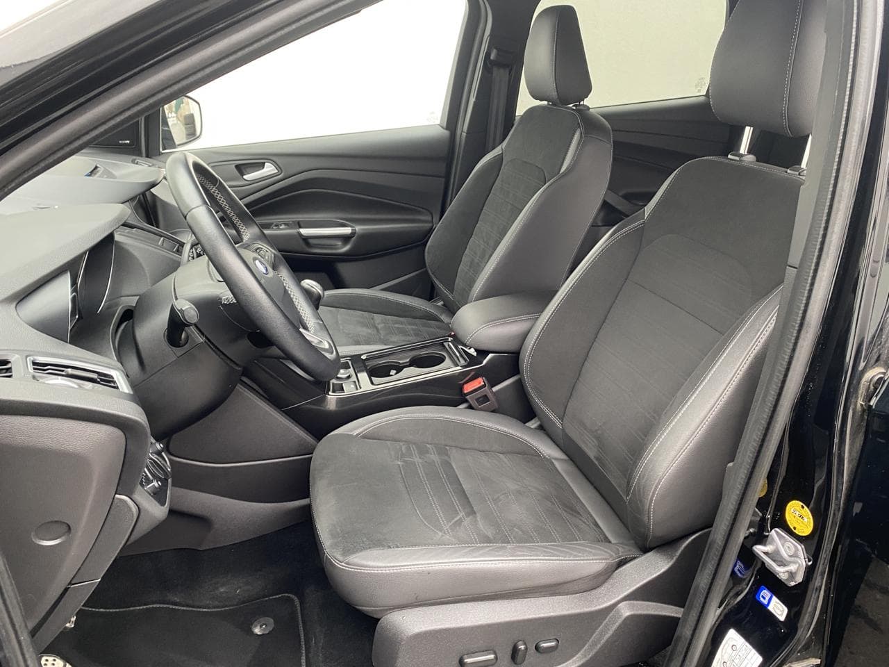 2017 Ford KUGA - 17