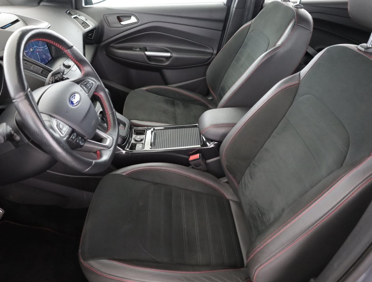 2019 Ford KUGA - 22