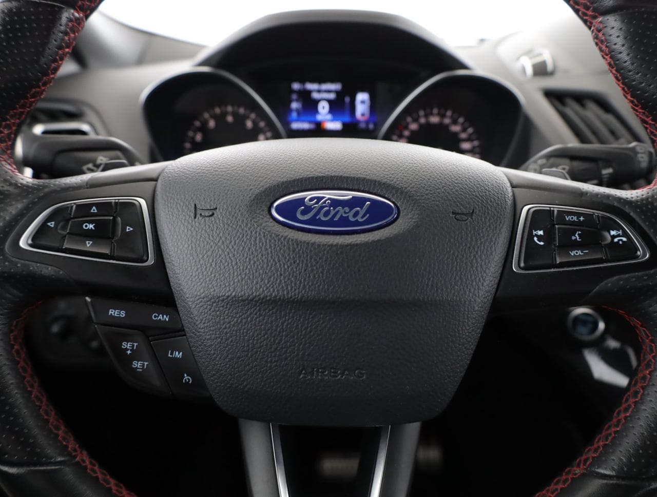 2019 Ford KUGA - 24