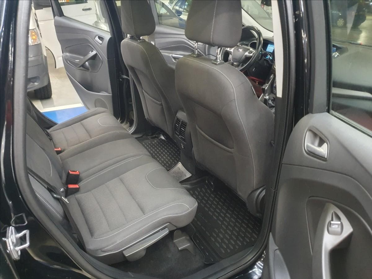 2016 Ford KUGA - 17