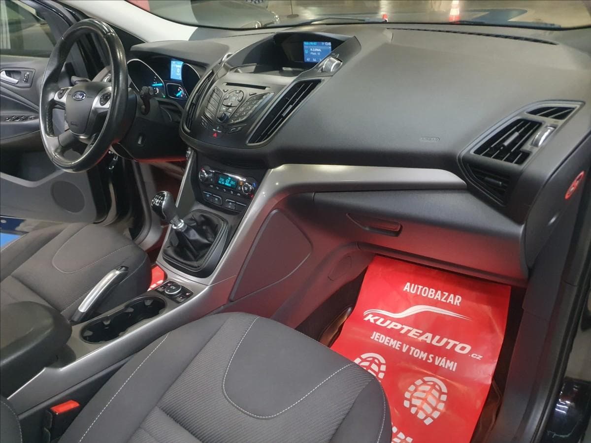 2016 Ford KUGA - 16