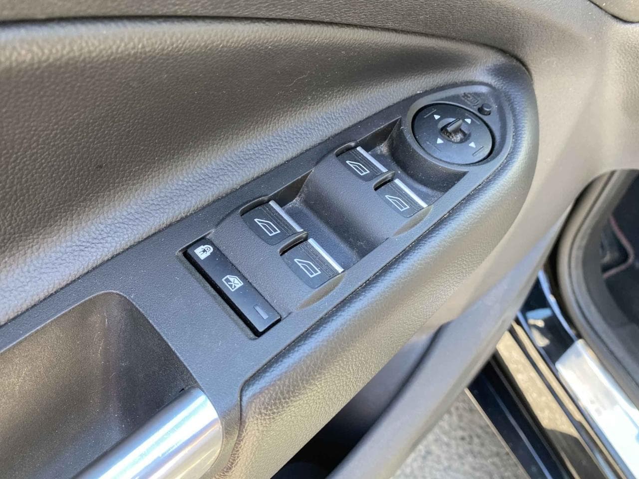 2019 Ford KUGA - 21