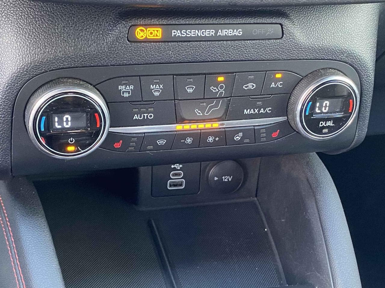2023 Ford KUGA - 28