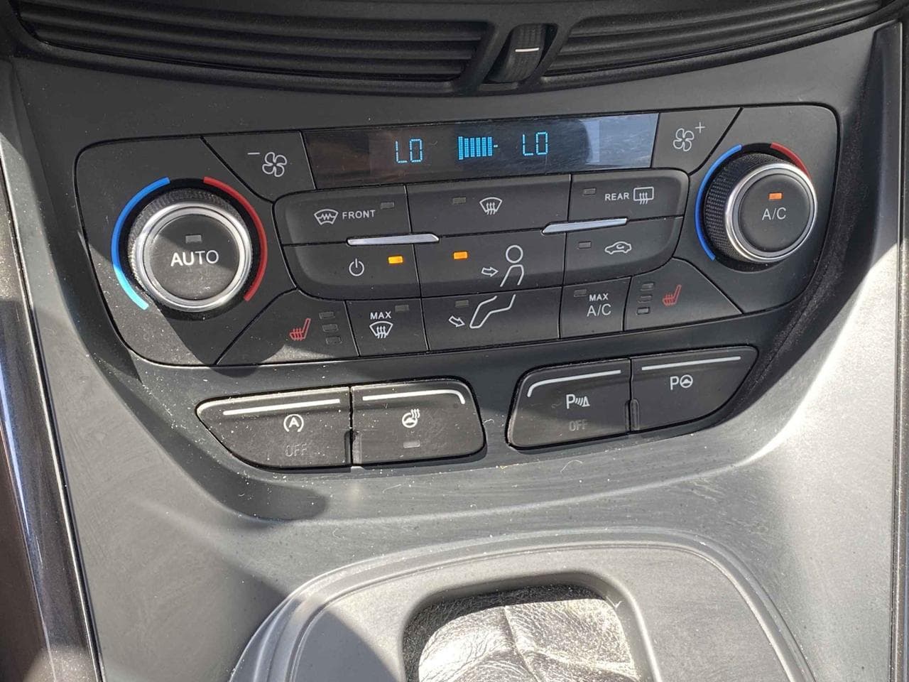 2019 Ford KUGA - 15