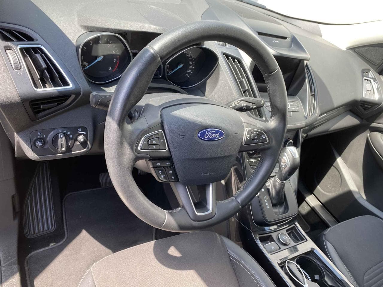 2019 Ford KUGA - 12