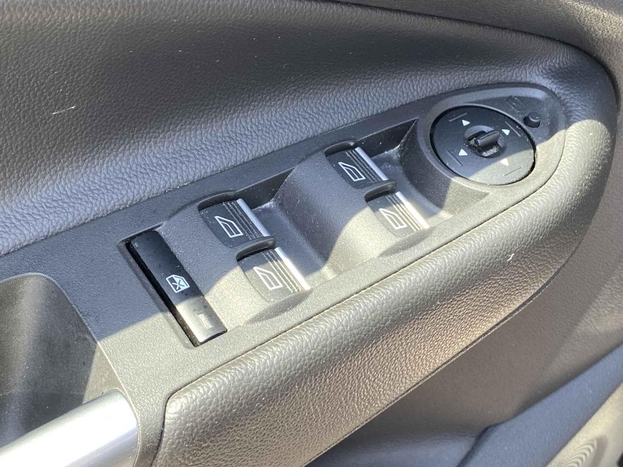 2019 Ford KUGA - 11